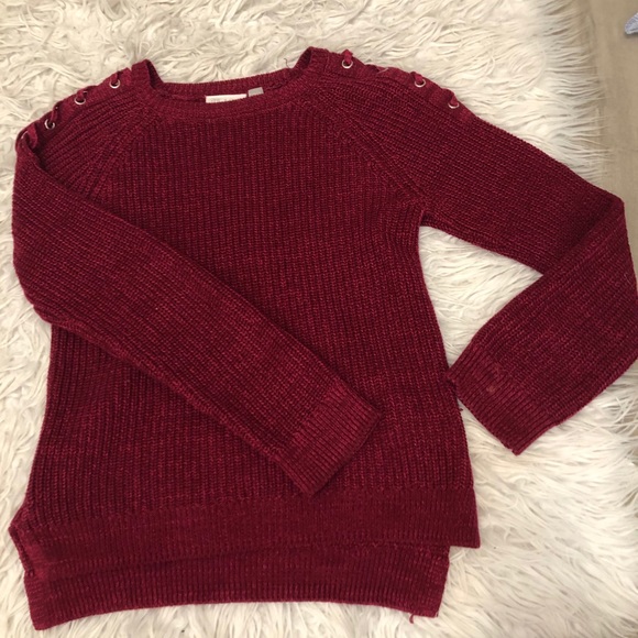 Red sweater. - Picture 1 of 2